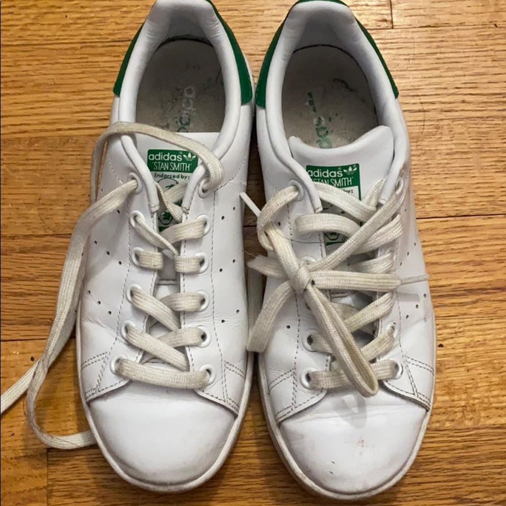 White Stan Smiths
